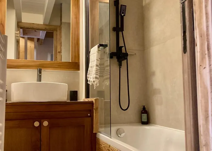 Ensoleille Aux Tines, Vue Massif Apartman *