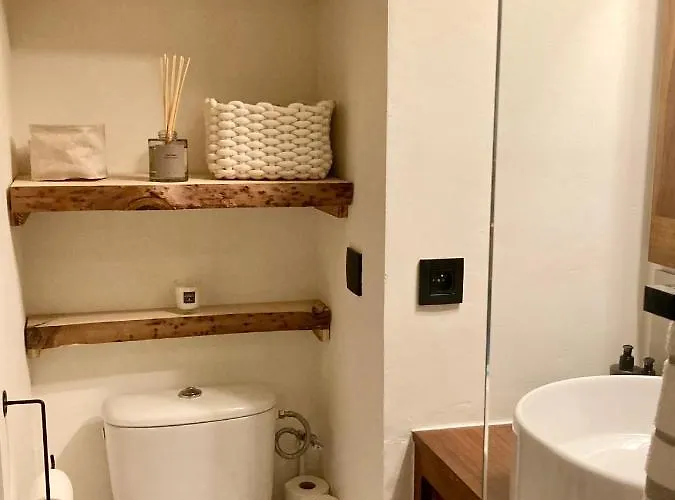 Ensoleille Aux Tines, Vue Massif *